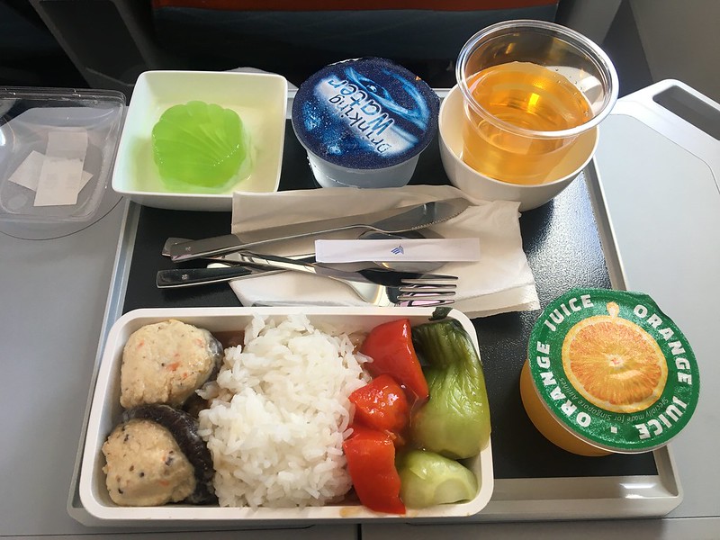 vegetarian lacto ovo meal singapore airlines