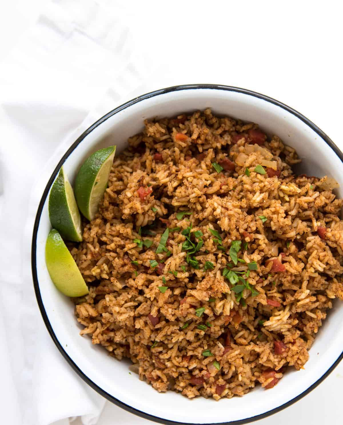 spanish rice cooked in a rice cooker recipe
