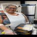 who prepares the food for meals on wheels