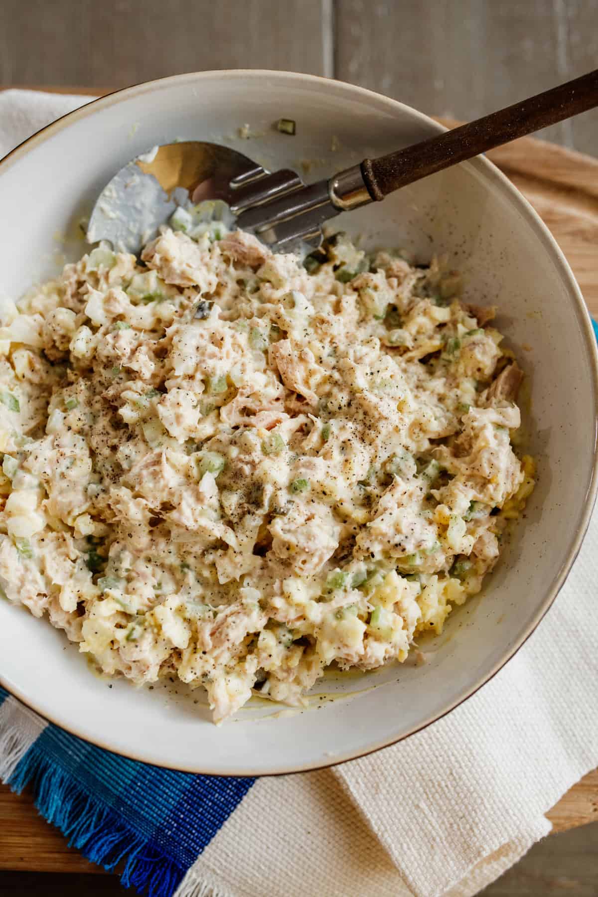 tuna salad recipe with egg and relish