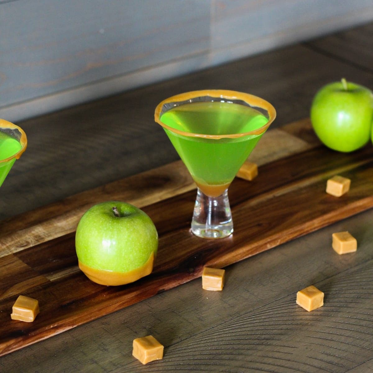 apple caramel martini recipe